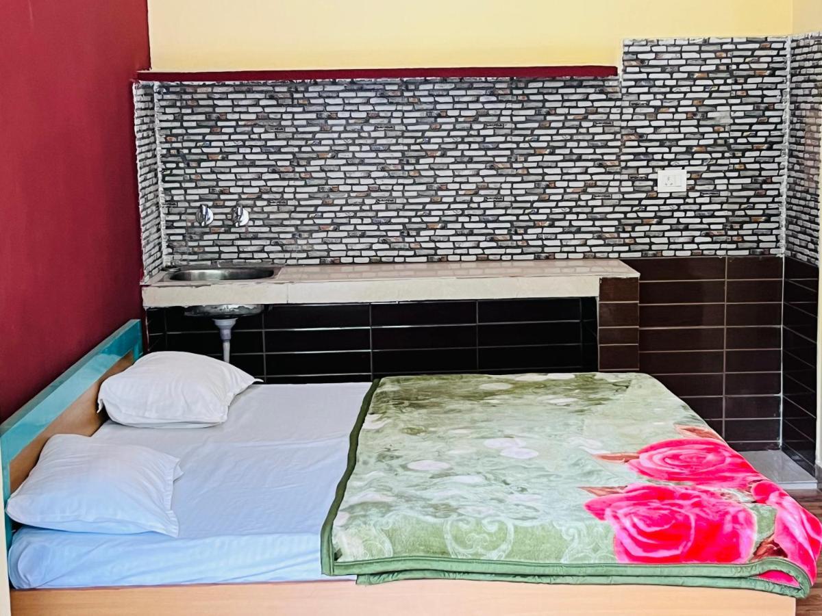 Girish Alay Home Stay Rudraprayāg Eksteriør billede
