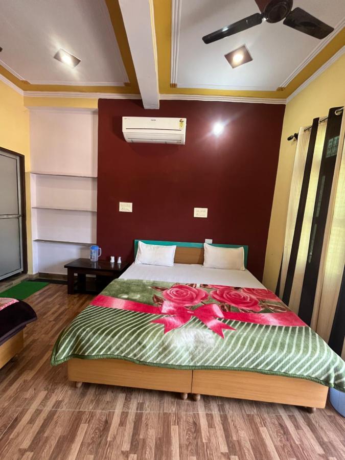Girish Alay Home Stay Rudraprayāg Eksteriør billede