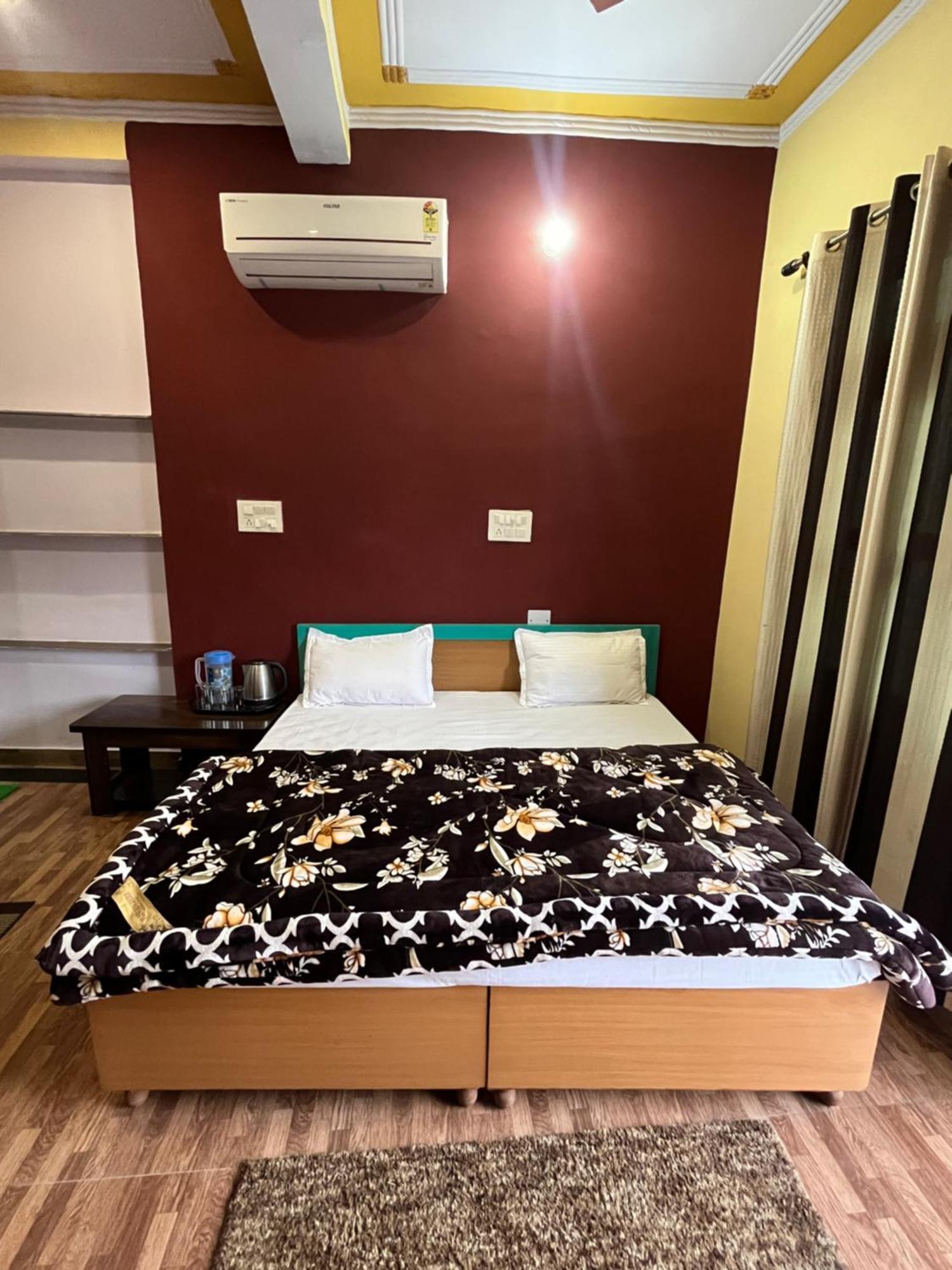 Girish Alay Home Stay Rudraprayāg Eksteriør billede
